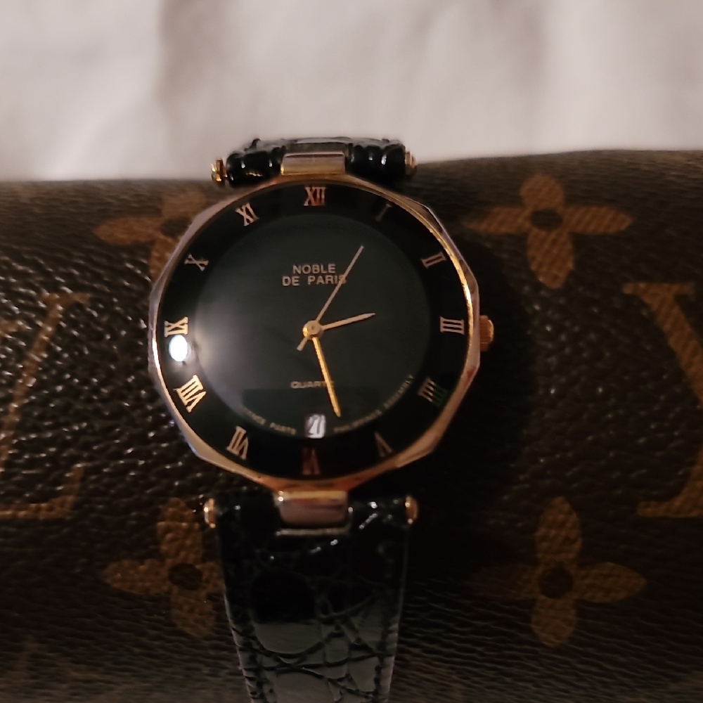Noble De Paris 18kt Gold Plated Mens Watch‎ Date Embossed Leather Band Classy